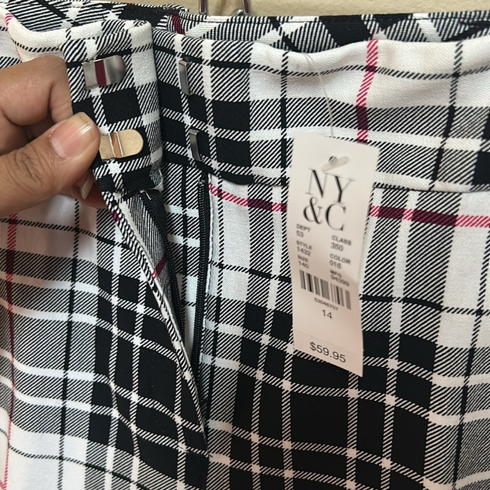 NY&co pants - Picture 3 of 4